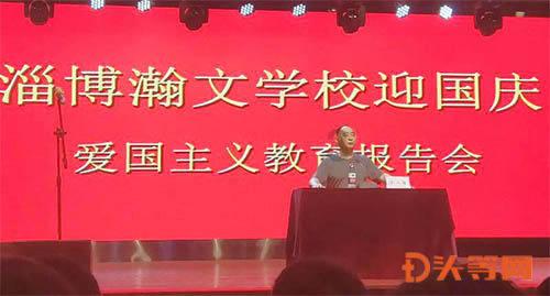 早安青浦丨古镇红笼映水乡，小船轻荡波光间